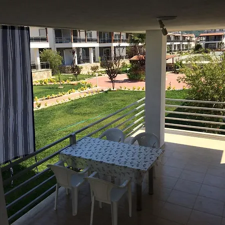 Villa Roza Villas *